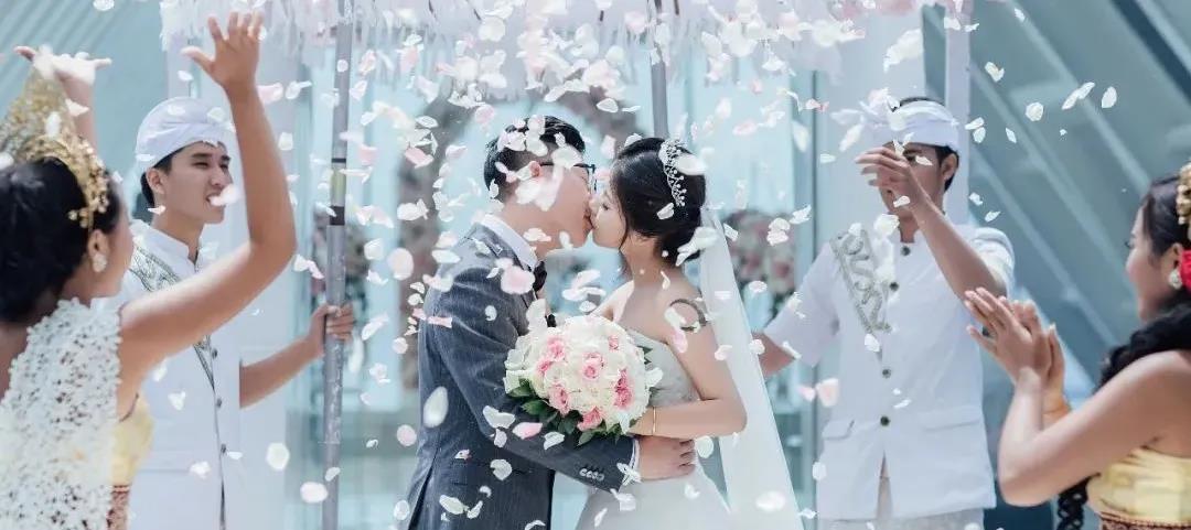 通过生辰八字看婚姻准吗,八字断几次婚姻