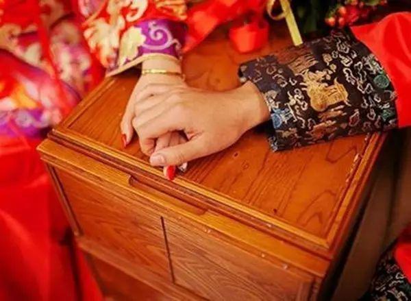 婚姻生辰八字核对