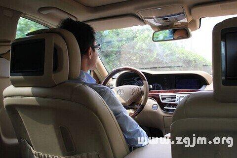 解梦已婚女人梦见去吃鱼