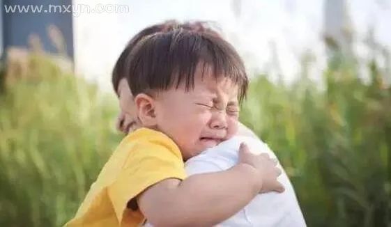 女人梦见背小孩什么意思周公解梦