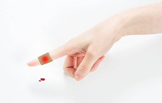 梦见手掌被别人砍断了